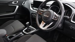 2025 (25) KIA CEED 1.5T GDi ISG 138 2 5dr 5093049