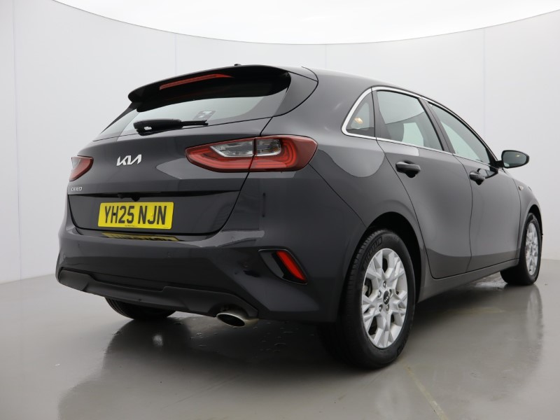 2025 (25) KIA CEED 1.5T GDi ISG 138 2 5dr 5093068