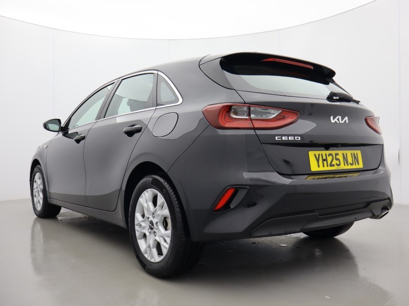 2025 (25) KIA CEED 1.5T GDi ISG 138 2 5dr 5093066