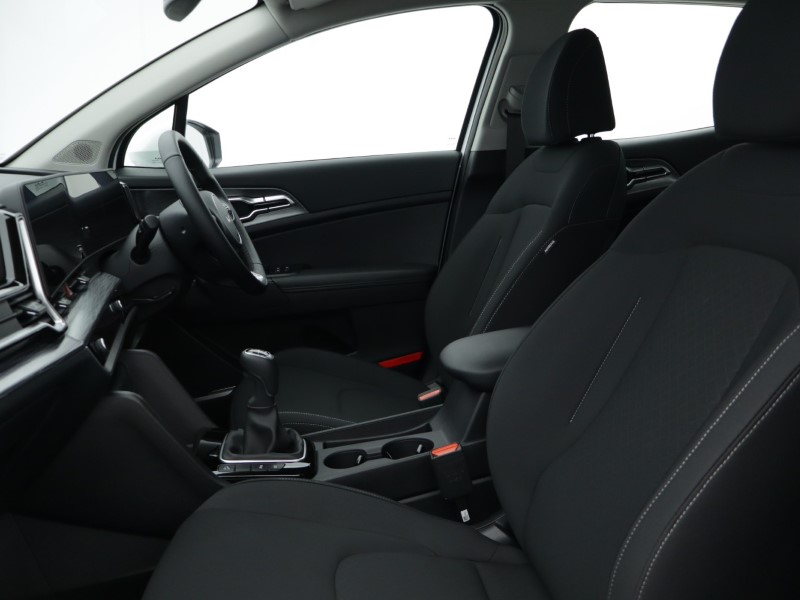 2025 (75) KIA SPORTAGE 1.6T GDi 157 48V ISG 2 5dr 5039137