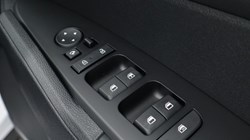 2025 (75) KIA SPORTAGE 1.6T GDi 157 48V ISG 2 5dr 5039158