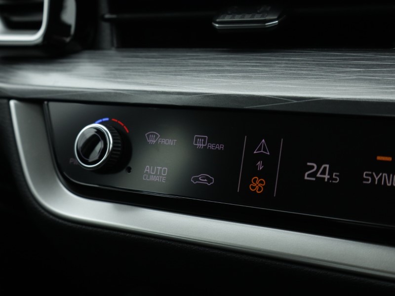 2025 (75) KIA SPORTAGE 1.6T GDi 157 48V ISG 2 5dr 5039168