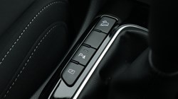 2025 (75) KIA SPORTAGE 1.6T GDi 157 48V ISG 2 5dr 5039171