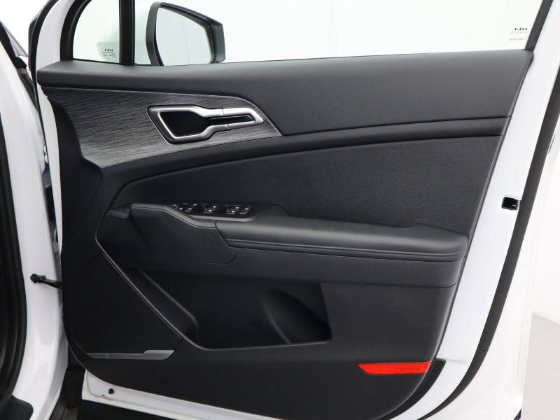 2025 (75) KIA SPORTAGE 1.6T GDi 157 48V ISG 2 5dr 5039154