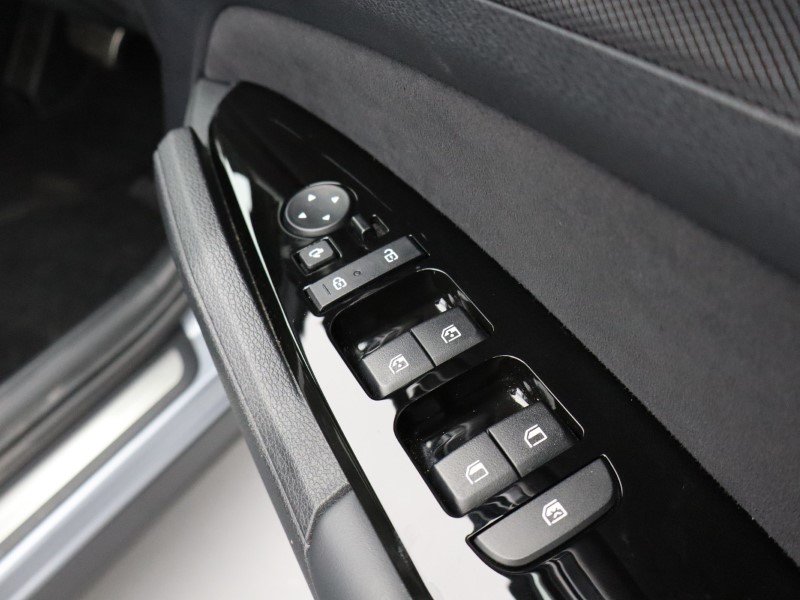 2024 (74) KIA SPORTAGE 1.6T GDi 207 HEV GT-Line S 5dr Auto 4977501