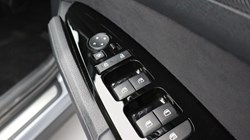 2024 (74) KIA SPORTAGE 1.6T GDi 207 HEV GT-Line S 5dr Auto 4977501