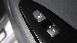 2024 (74) KIA SPORTAGE 1.6T GDi 207 HEV GT-Line S 5dr Auto 4977498