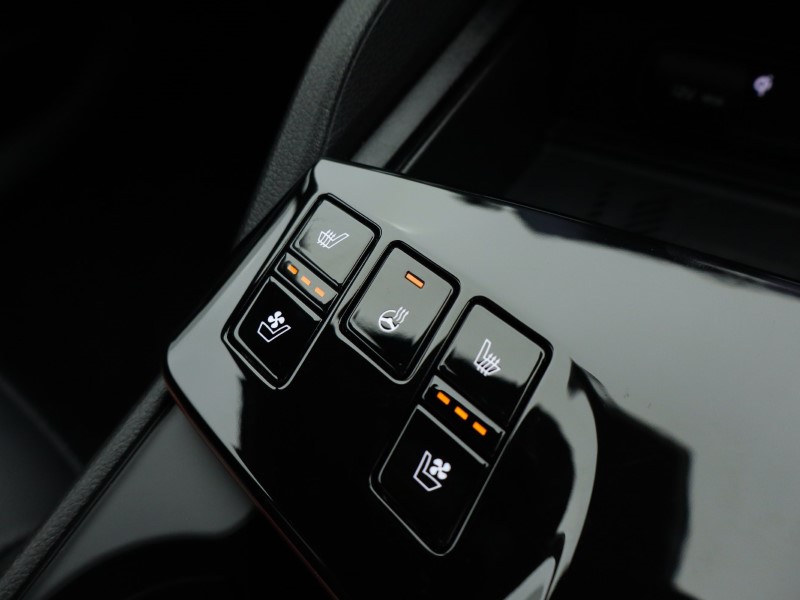 2024 (74) KIA SPORTAGE 1.6T GDi 207 HEV GT-Line S 5dr Auto 4977517