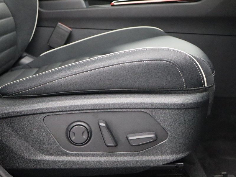 2024 (74) KIA SPORTAGE 1.6T GDi 207 HEV GT-Line S 5dr Auto 4977502