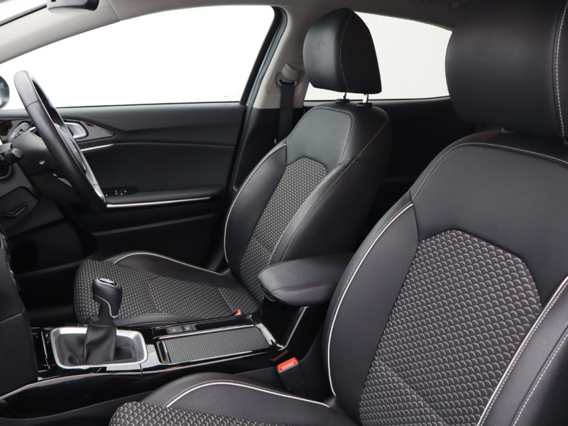 2025 (74) KIA XCEED 1.5T GDi ISG 138 3 5dr 4977445