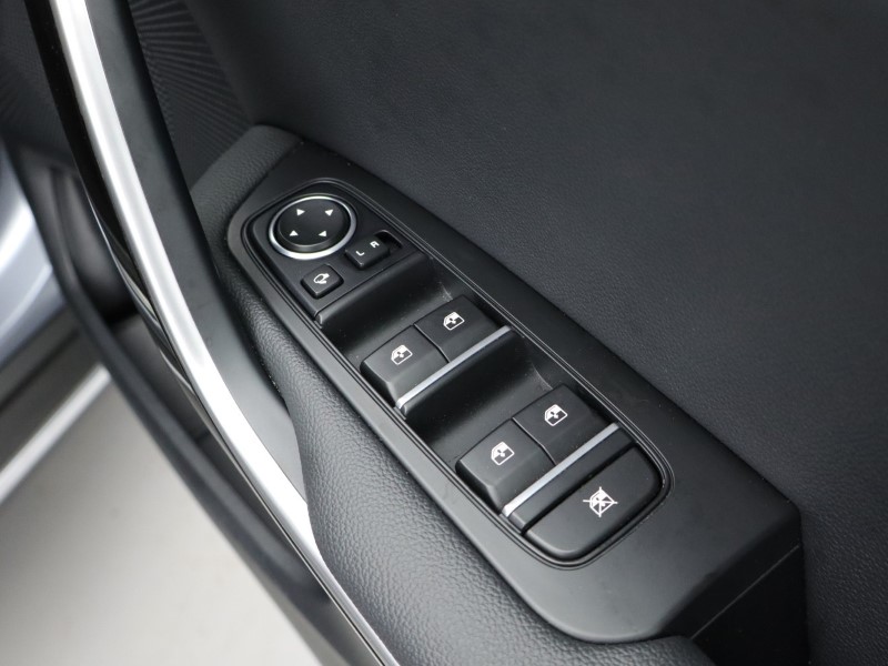 2025 (74) KIA XCEED 1.5T GDi ISG 138 3 5dr 4977452