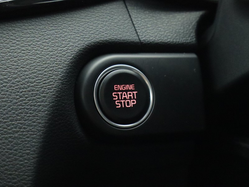 2025 (74) KIA XCEED 1.5T GDi ISG 138 3 5dr 4977471