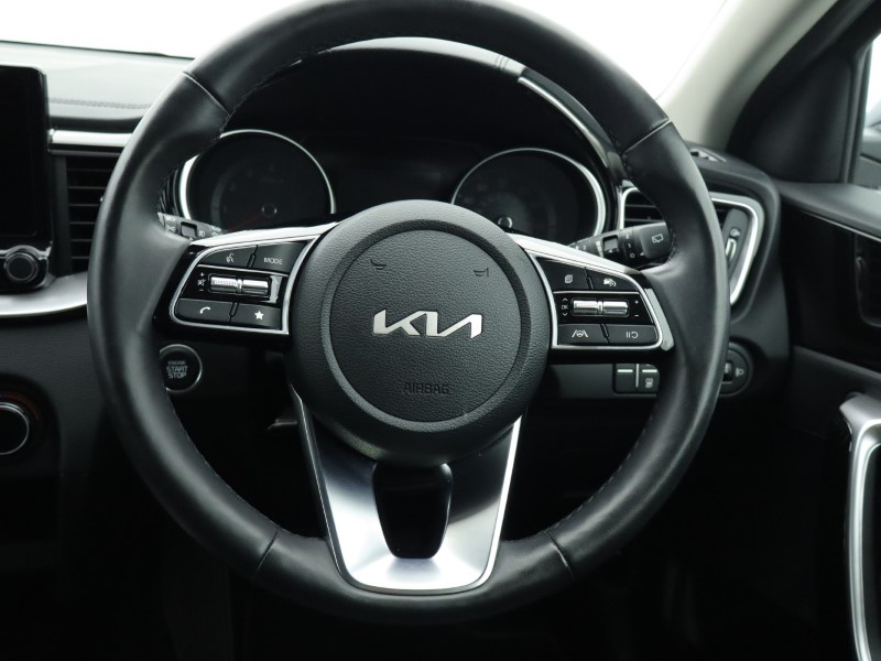 2025 (74) KIA XCEED 1.5T GDi ISG 138 3 5dr 4977449
