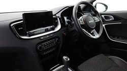 2025 (74) KIA XCEED 1.5T GDi ISG 138 3 5dr 4977446