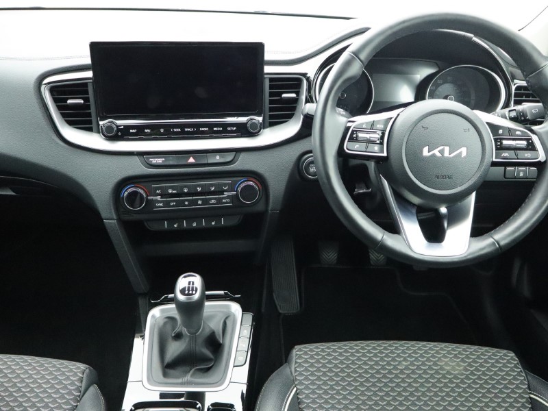2025 (74) KIA XCEED 1.5T GDi ISG 138 3 5dr 4977441