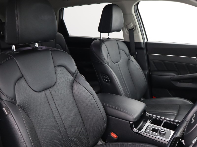 2022 (72) KIA SORENTO 1.6 T-GDi HEV 3 5dr Auto 5014969