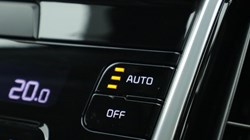 2022 (72) KIA SORENTO 1.6 T-GDi HEV 3 5dr Auto 5014982