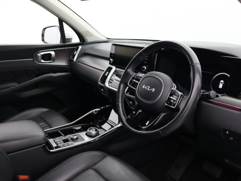 2022 (72) KIA SORENTO 1.6 T-GDi HEV 3 5dr Auto 5014965
