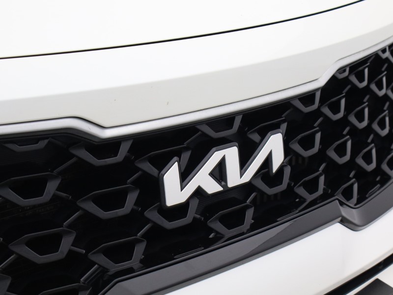 2022 (72) KIA SORENTO 1.6 T-GDi HEV 3 5dr Auto 5015001