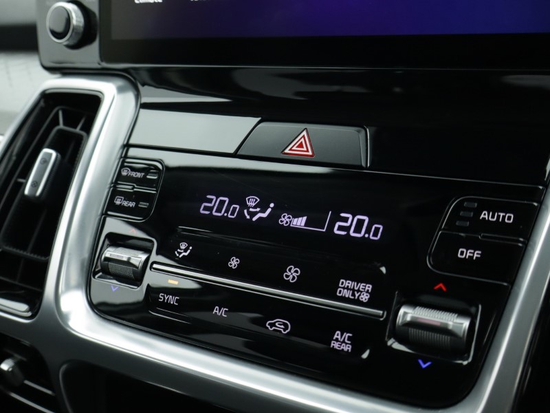 2022 (72) KIA SORENTO 1.6 T-GDi HEV 3 5dr Auto 5014980