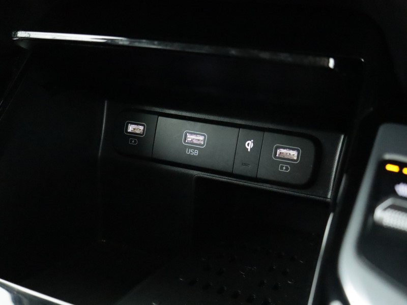 2022 (72) KIA SORENTO 1.6 T-GDi HEV 3 5dr Auto 5014983