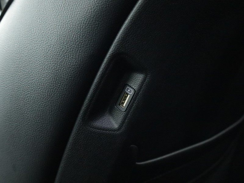 2022 (72) KIA SORENTO 1.6 T-GDi HEV 3 5dr Auto 5014957