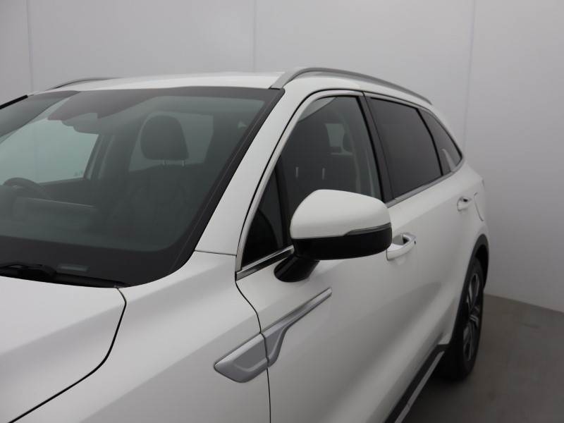 2022 (72) KIA SORENTO 1.6 T-GDi HEV 3 5dr Auto 5015004