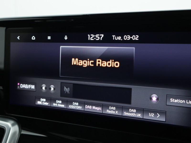 2022 (72) KIA SORENTO 1.6 T-GDi HEV 3 5dr Auto 5014974