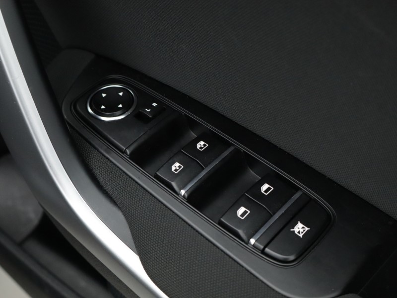 2025 (25) KIA CEED 1.5T GDi ISG 138 2 5dr 5043402