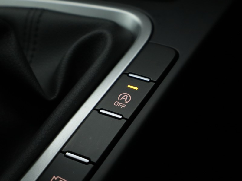 2025 (25) KIA CEED 1.5T GDi ISG 138 2 5dr 5043416