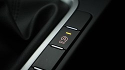 2025 (25) KIA CEED 1.5T GDi ISG 138 2 5dr 5043416