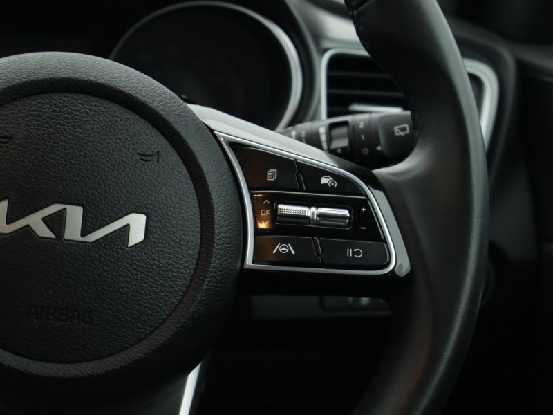 2025 (25) KIA CEED 1.5T GDi ISG 138 2 5dr 5043399