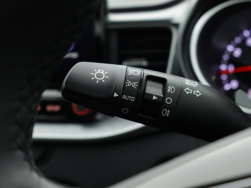 2025 (25) KIA CEED 1.5T GDi ISG 138 2 5dr 5043417