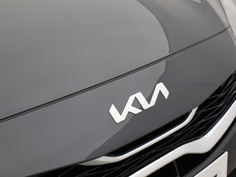 2025 (25) KIA CEED 1.5T GDi ISG 138 2 5dr 5043427