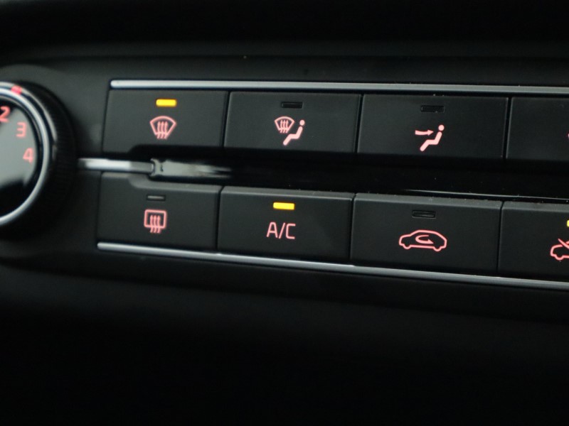 2025 (25) KIA CEED 1.5T GDi ISG 138 2 5dr 5043413