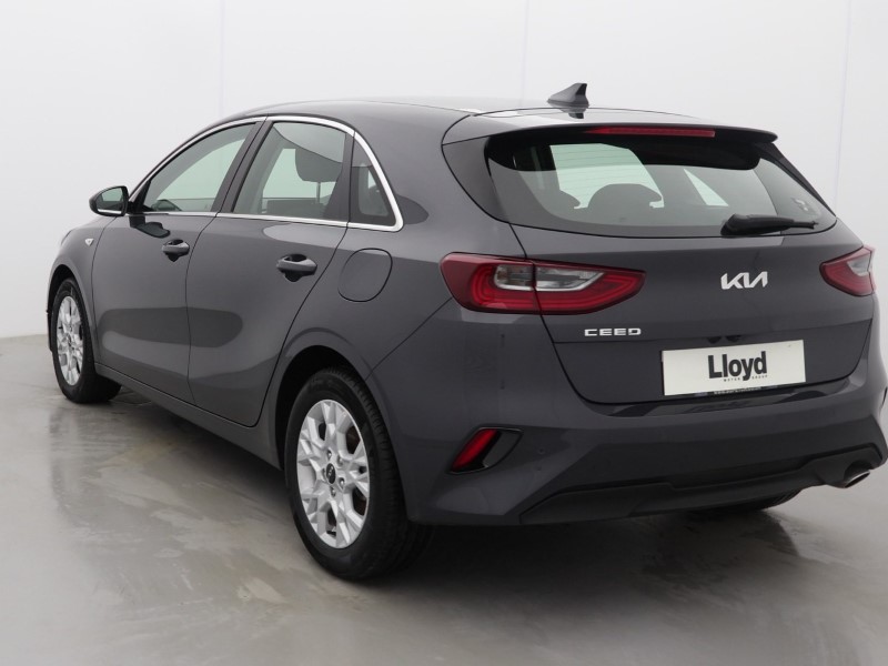 2025 (25) KIA CEED 1.5T GDi ISG 138 2 5dr