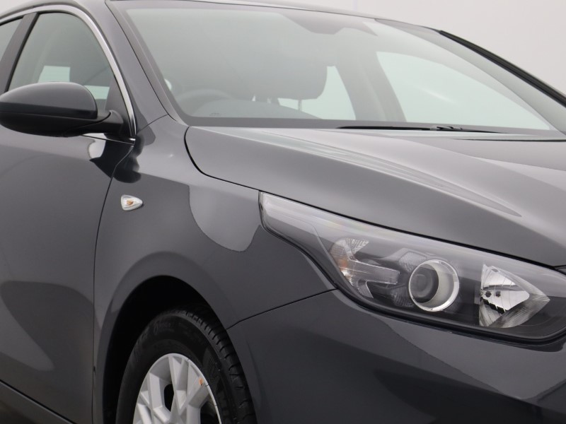 2025 (25) KIA CEED 1.5T GDi ISG 138 2 5dr 5043426