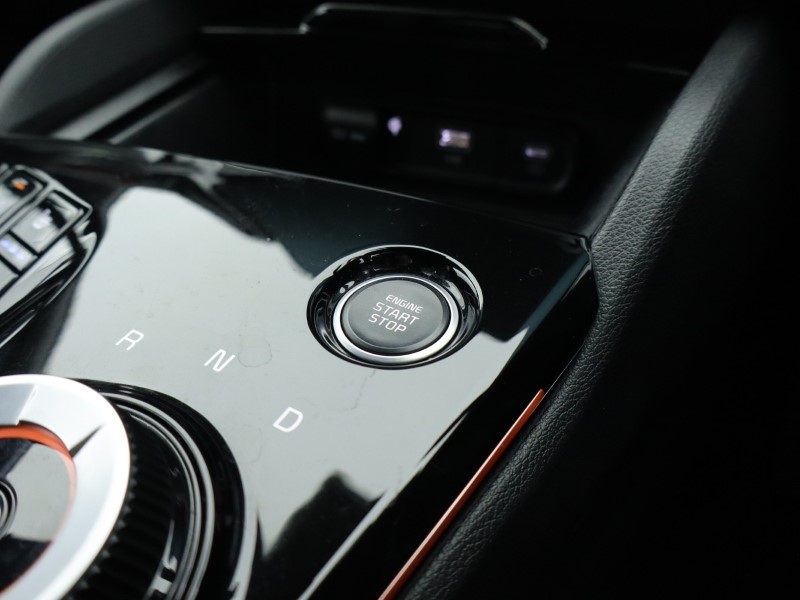 2024 (74) KIA SPORTAGE 1.6T GDi 207 HEV GT-Line S 5dr Auto 5001185