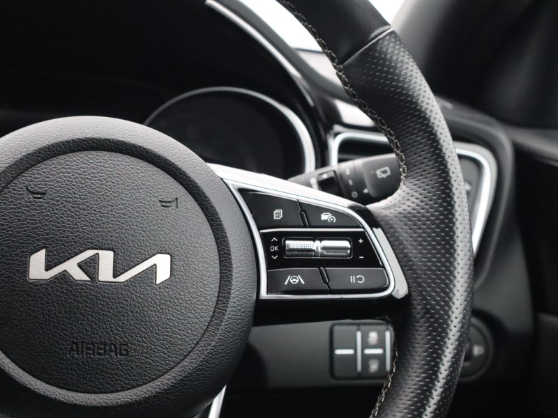 2022 (72) KIA CEED 1.5T GDi ISG GT-Line 5dr 5013641