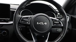 2022 (72) KIA CEED 1.5T GDi ISG GT-Line 5dr 5013639