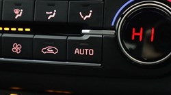 2022 (72) KIA CEED 1.5T GDi ISG GT-Line 5dr 5013658