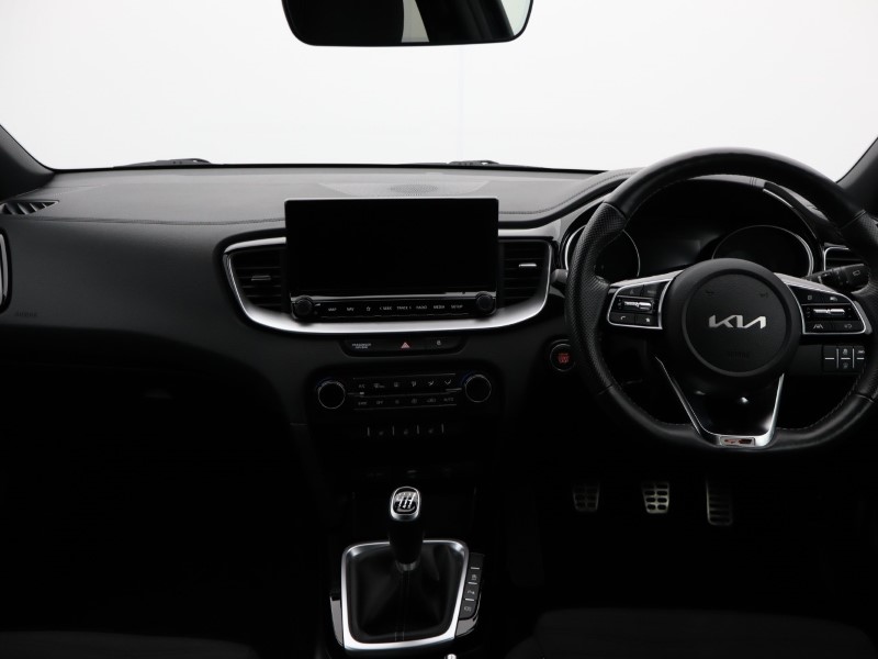 2022 (72) KIA CEED 1.5T GDi ISG GT-Line 5dr 5013632