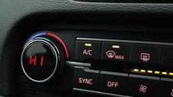 2022 (72) KIA CEED 1.5T GDi ISG GT-Line 5dr 5013657