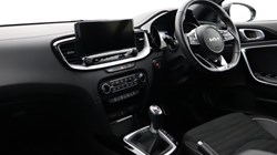 2022 (72) KIA CEED 1.5T GDi ISG GT-Line 5dr 5013631