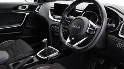 2022 (72) KIA CEED 1.5T GDi ISG GT-Line 5dr 5013645