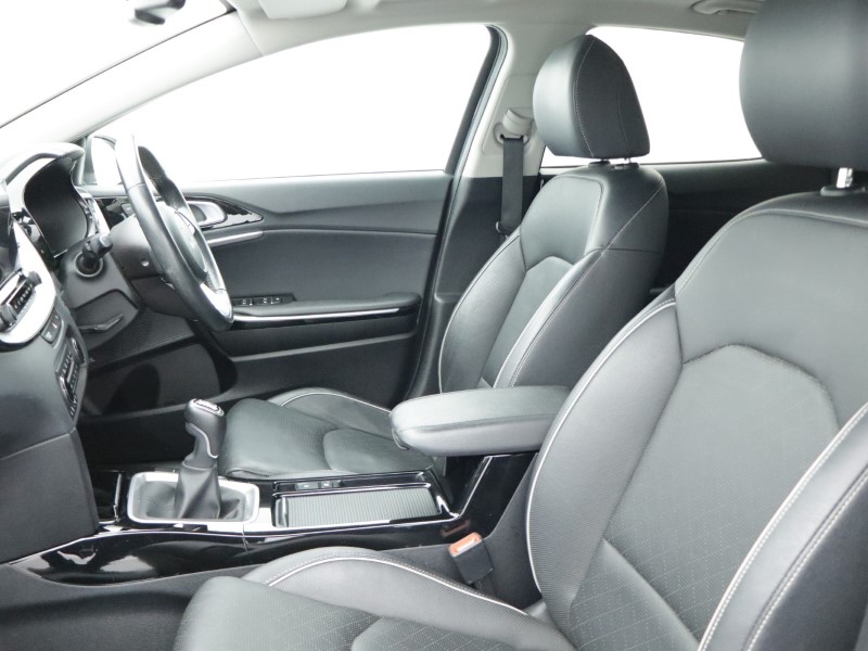 2022 (71) KIA XCEED 1.5T GDi ISG 4 5dr 5014528