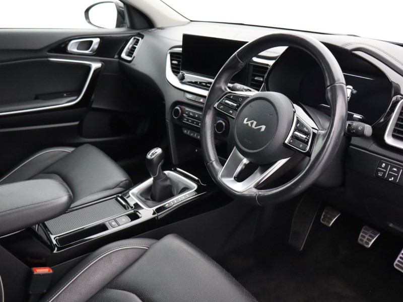 2022 (71) KIA XCEED 1.5T GDi ISG 4 5dr 5014546