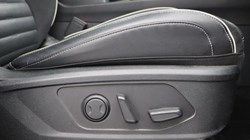 2025 (25) KIA SPORTAGE 1.6T GDi 207 HEV GT-Line S 5dr Auto AWD 5001121