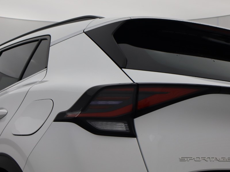 2024 (74) KIA SPORTAGE 1.6T GDi 207 HEV GT-Line S 5dr Auto 5052700