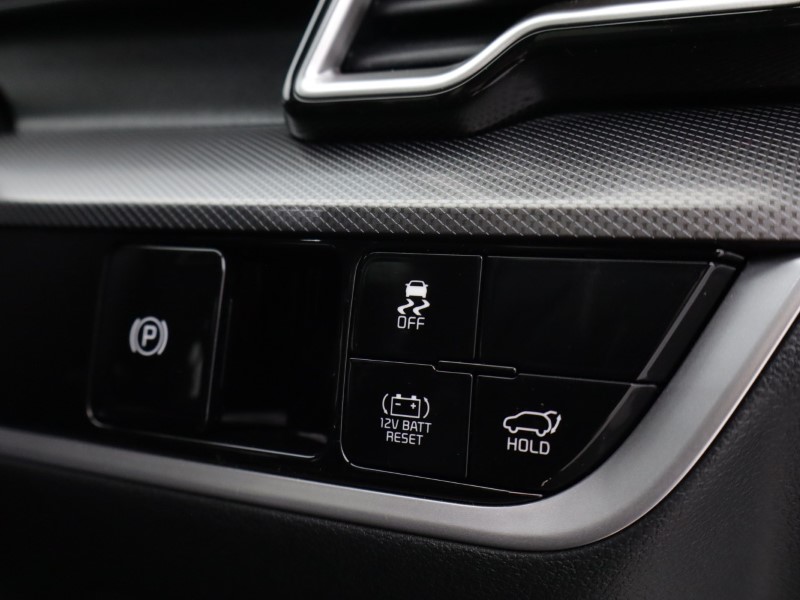 2024 (74) KIA SPORTAGE 1.6T GDi 207 HEV GT-Line S 5dr Auto 5052677